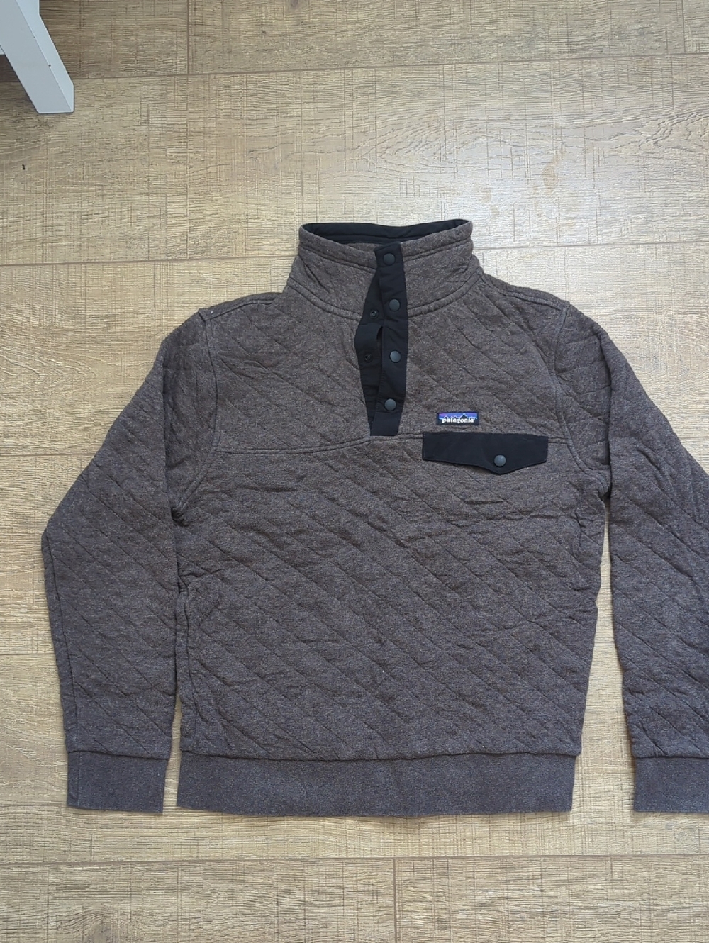 Patagonia Quilted Snap T Pullover - Brown with Black Trim Organic Cotton Blend